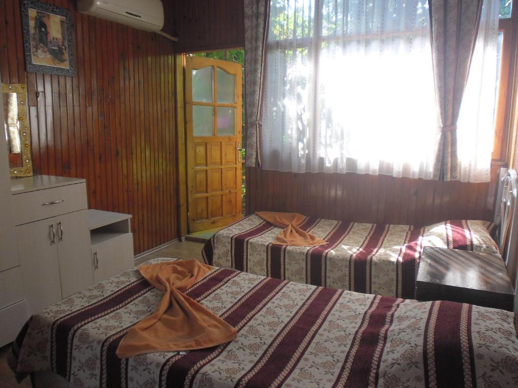 Lazer Pension Antalya Bilik gambar